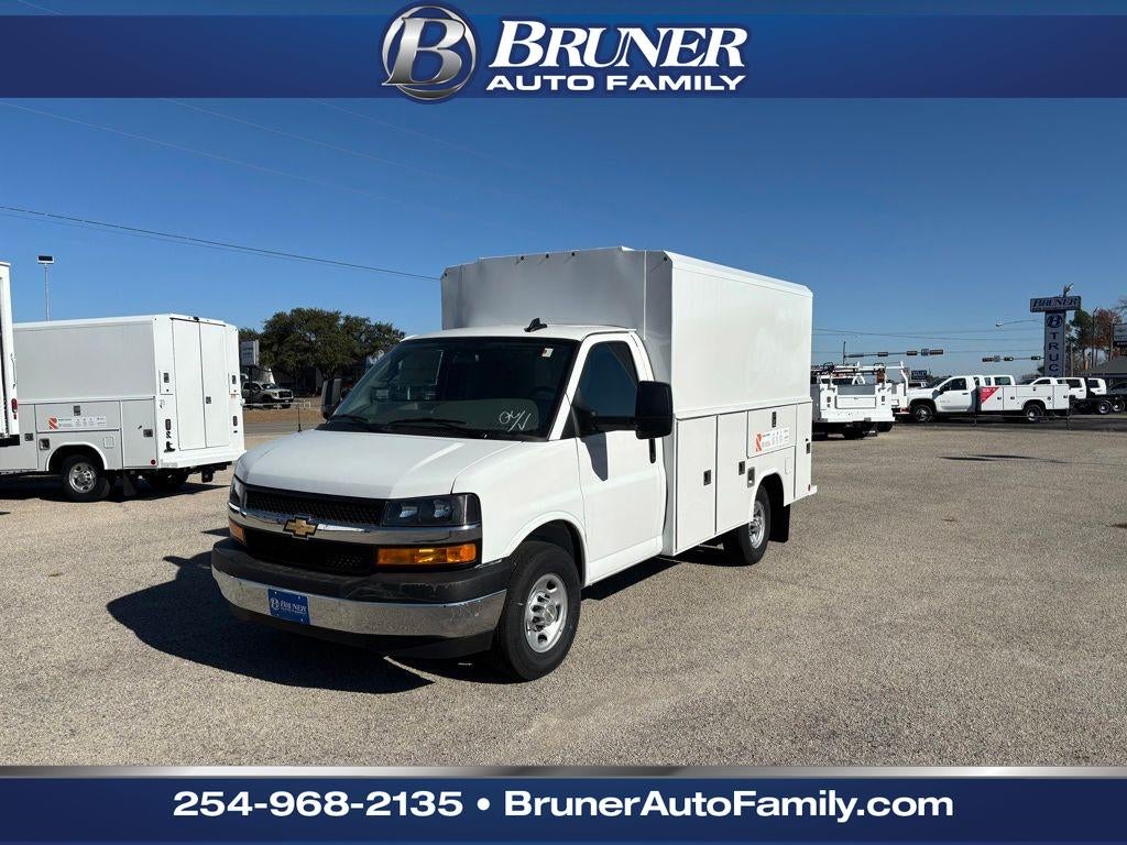 2025 Chevrolet Express Cutaway 3500