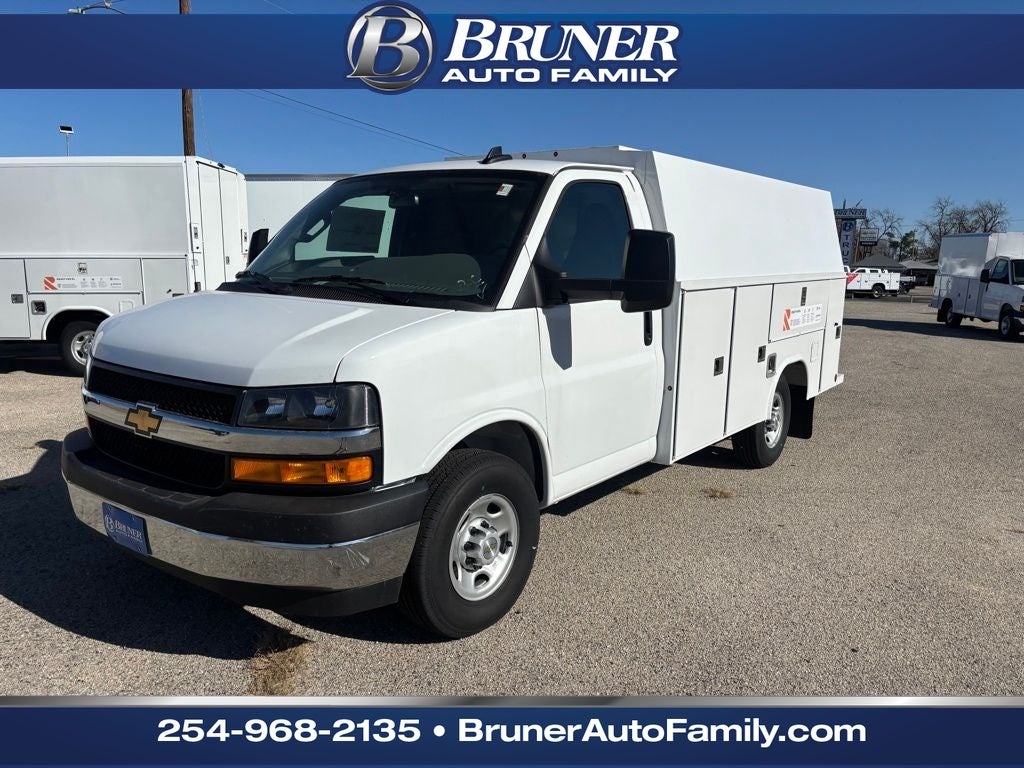 2025 Chevrolet Express Cutaway 3500
