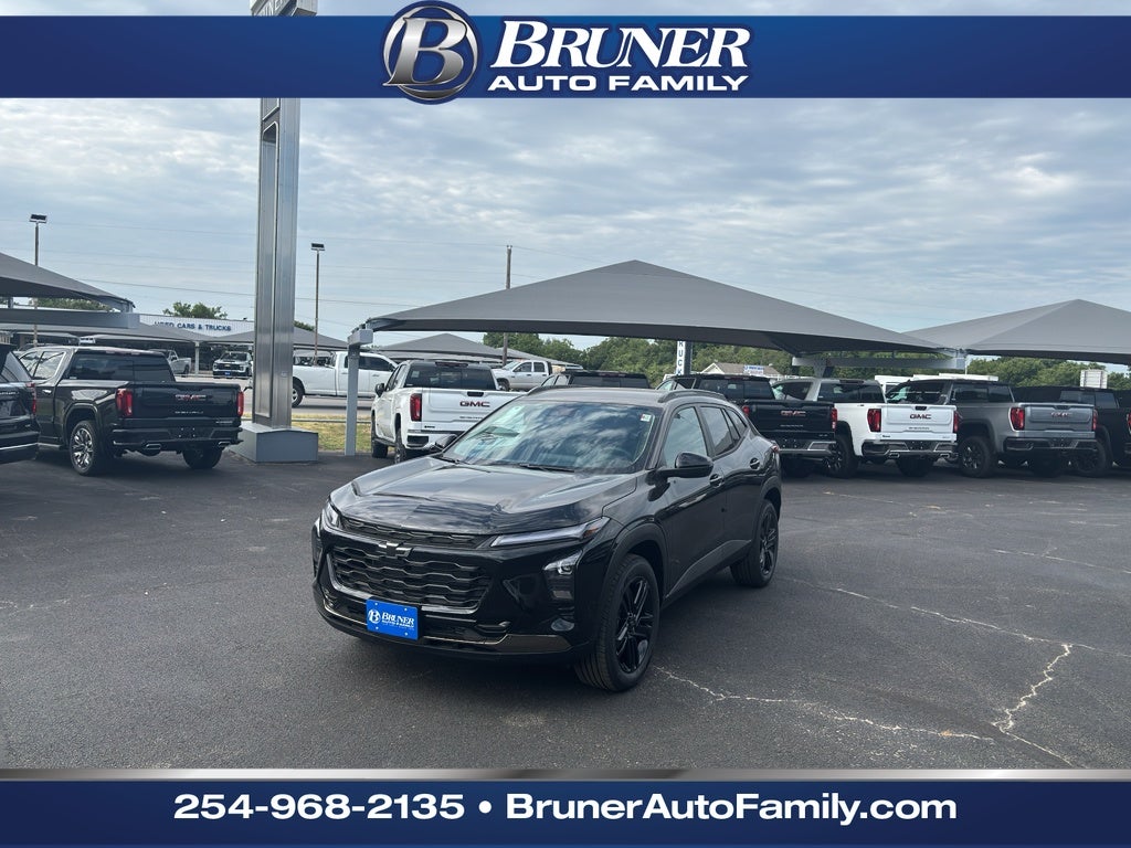 2026 Chevrolet Trax ACTIV in Mosaic Black Metallic — front three-quarter view