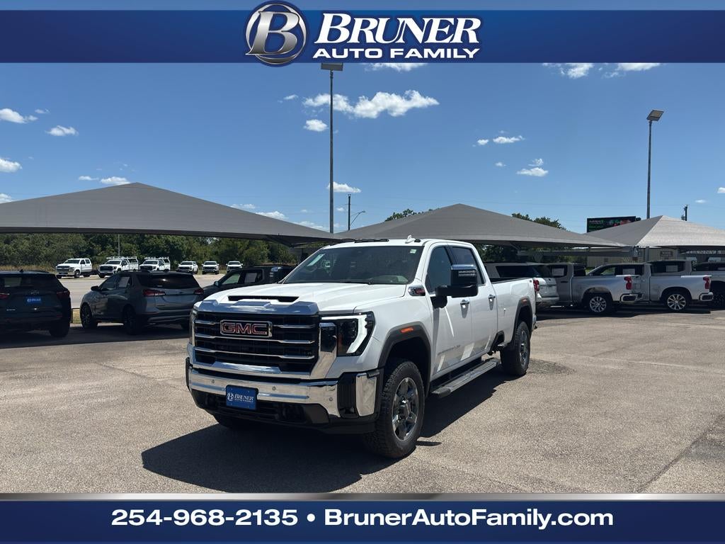2026 GMC Sierra 2500 HD SLT in Summit White — front three-quarter view