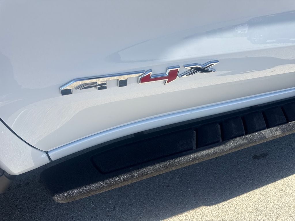 2026 GMC Sierra 1500 — detail view